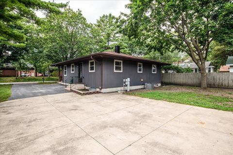 Tiny photo for 9802 W Oak Forest Drive, Beach Park, IL 60099 (MLS # 12513757)