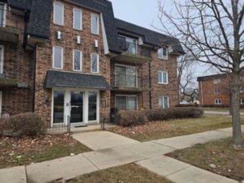 Tiny photo for 10800 Kilpatrick Avenue #2NE, Oak Lawn, IL 60453 (MLS # 12620734)