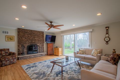 Tiny photo for 371 Red Oak Lane, Highland Park, IL 60035 (MLS # 12586333)