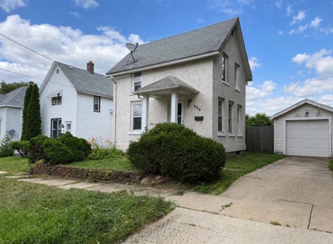 Photo of 309 Adams Street, Rockford, IL 61107 (MLS # 12773195)