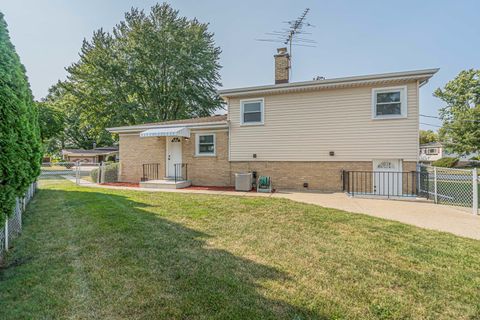 A home in Mount Prospect