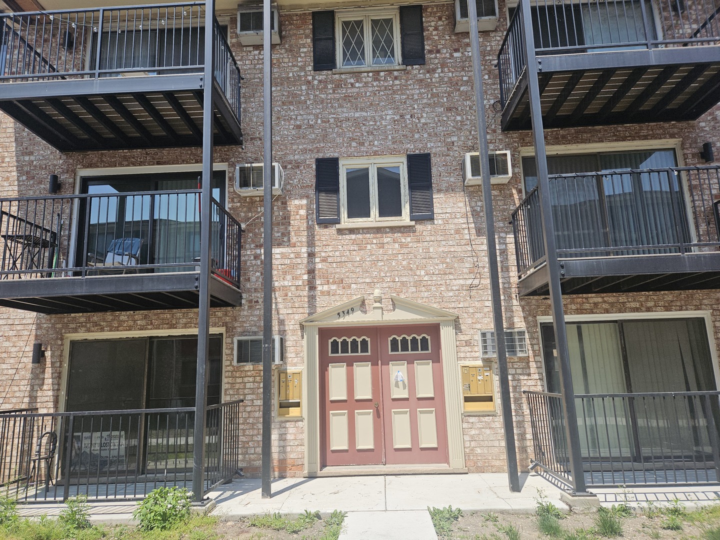 5349 N Delphia Avenue 150