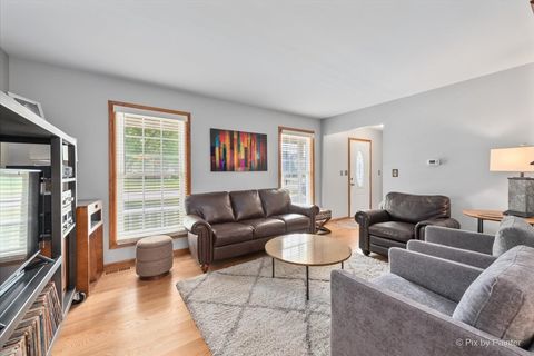 Tiny photo for 1358 WOODLAKE Drive, Carol Stream, IL 60188 (MLS # 12469646)