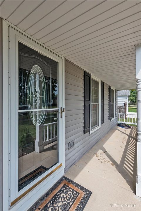 Tiny photo for 1358 WOODLAKE Drive, Carol Stream, IL 60188 (MLS # 12469646)