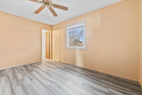 Tiny photo for 7487 Northway Drive, Hanover Park, IL 60133 (MLS # 12573893)