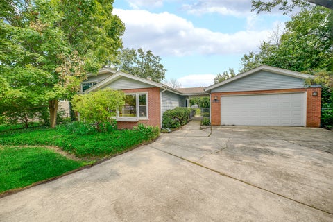 Tiny photo for 15959 Vera Court, Oak Forest, IL 60452 (MLS # 12681403)