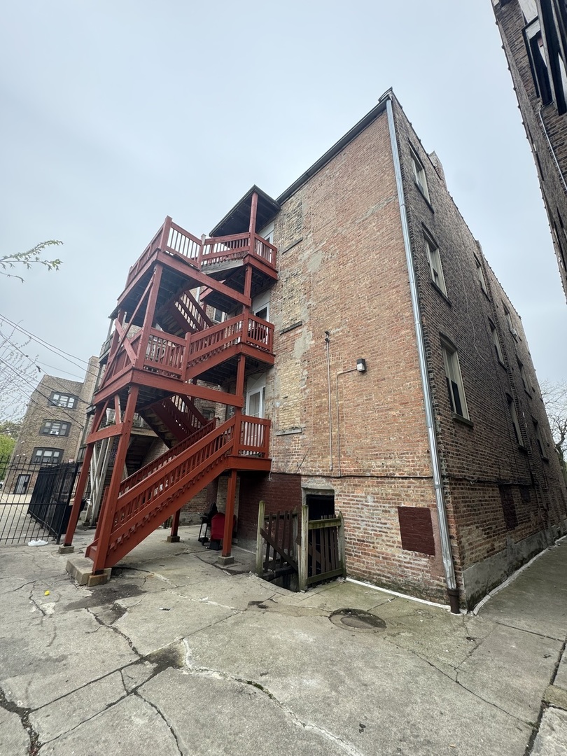 3118 W Douglas Boulevard