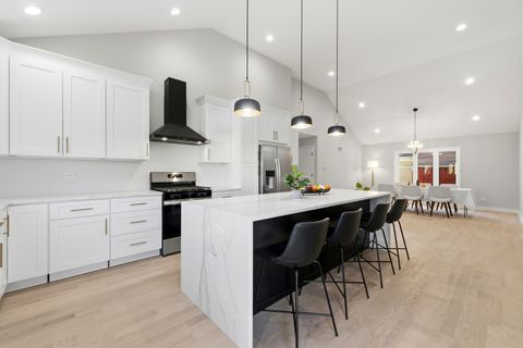 Tiny photo for 8332 S 77th Court, Bridgeview, IL 60455 (MLS # 12526200)