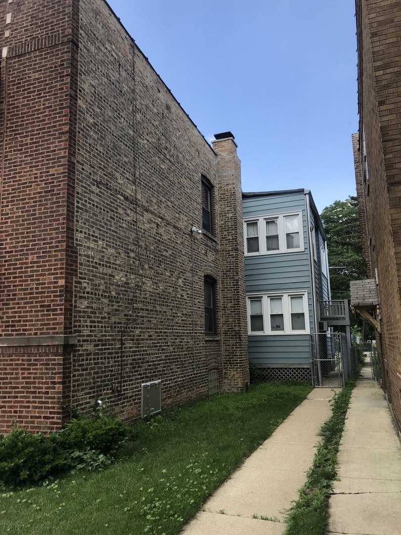 101 W 76th Street, CHICAGO, IL 60620 — MLS #10000573 — photo 10 of 12