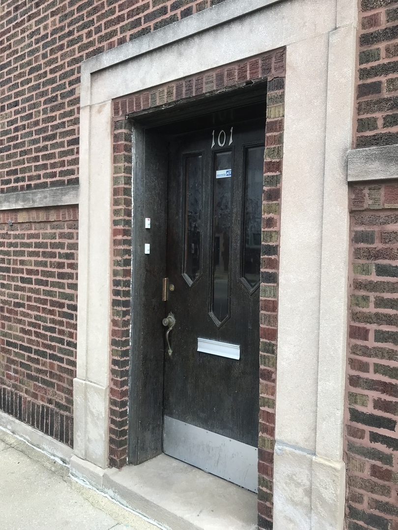 101 W 76th Street, CHICAGO, IL 60620 — MLS #10000573 — photo 4 of 12