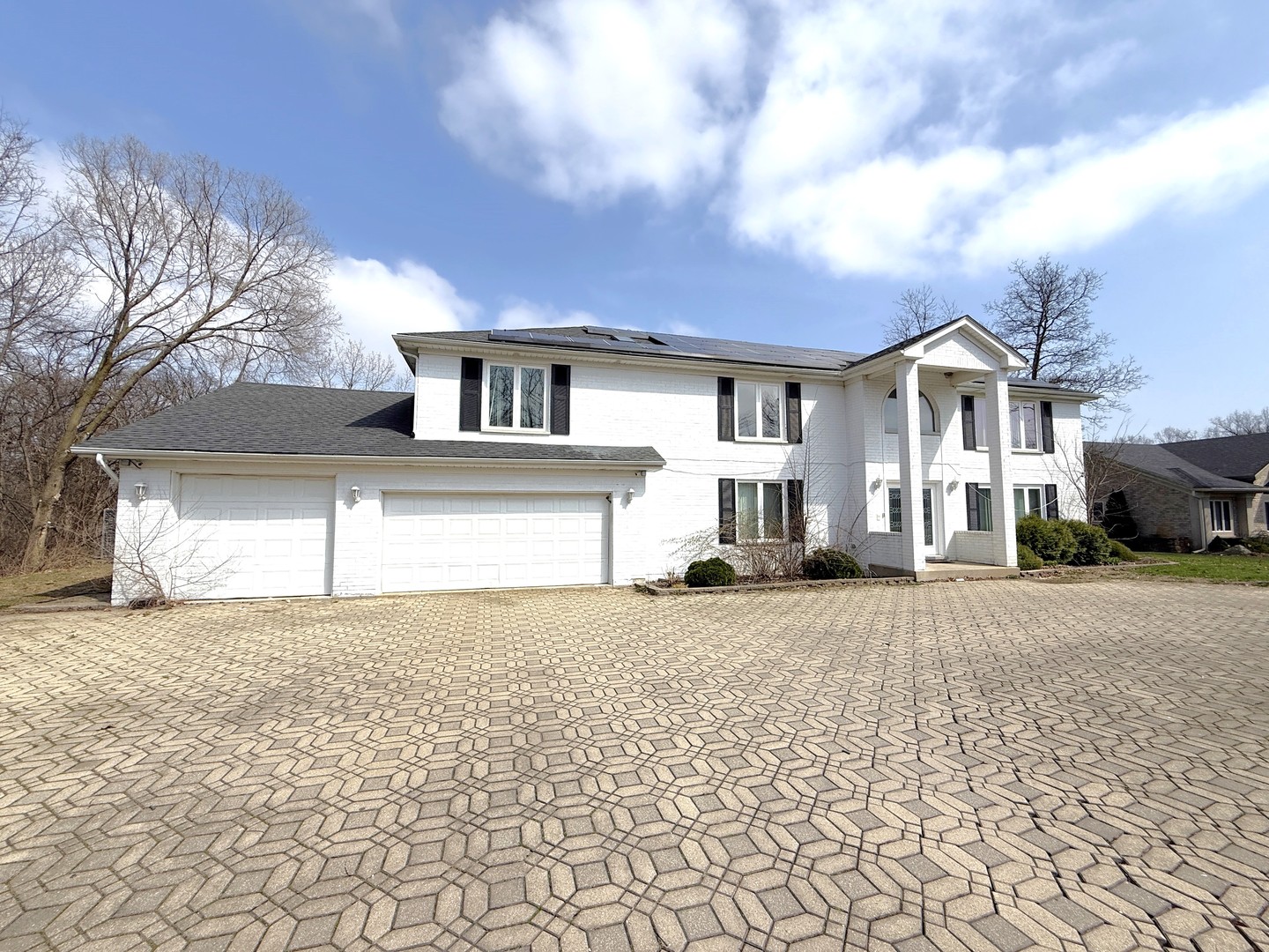 23021 Oakland Drive