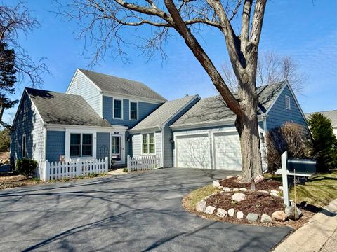 388 Narragansett Court Crystal Lake IL 60012