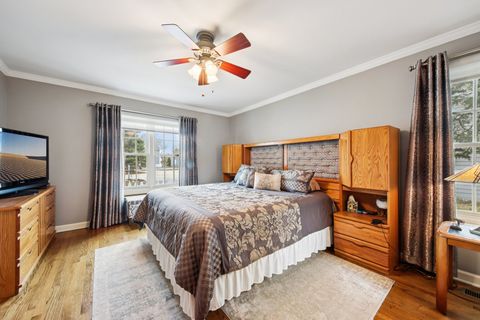 Tiny photo for 388 Narragansett Court, Crystal Lake, IL 60012 (MLS # 12602006)