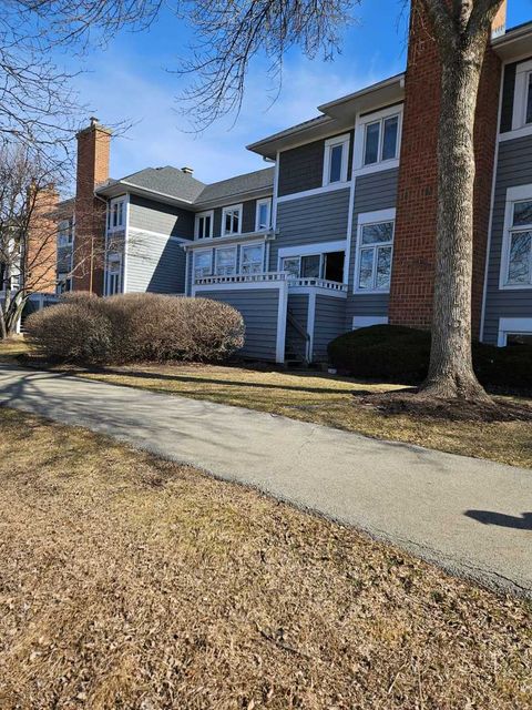 Tiny photo for 17 Mashie Court, Woodridge, IL 60517 (MLS # 12676286)