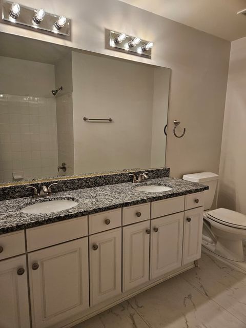 Tiny photo for 17 Mashie Court, Woodridge, IL 60517 (MLS # 12676286)