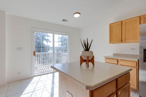 Tiny photo for 517 E SADDLEBROOK Lane, Vernon Hills, IL 60061 (MLS # 12571010)