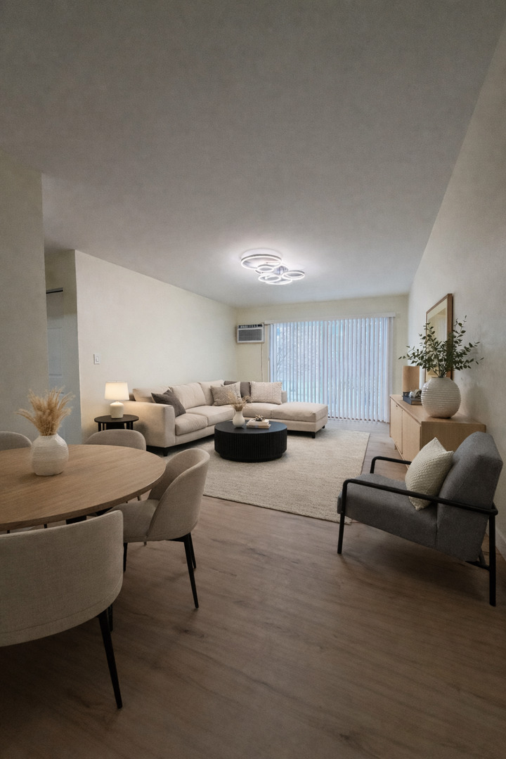 16W540 Lake Drive 104