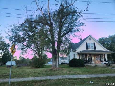 Photo of 413 S MAIN Street, Loraine, IL 62349 (MLS # QC4269022)