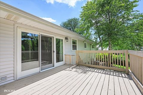 Tiny photo for 425 W Gartner Road, Naperville, IL 60540 (MLS # 12502814)