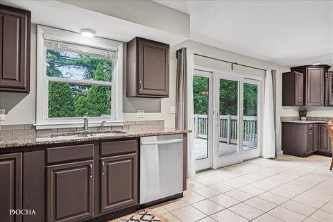 Tiny photo for 425 W Gartner Road, Naperville, IL 60540 (MLS # 12502814)