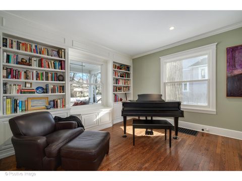 Tiny photo for 809 Elmwood Avenue, Wilmette, IL 60091 (MLS # 12598976)