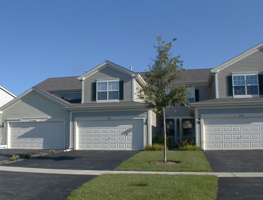 593 W KRISTINA LN, ROUND LAKE, IL 60073 - Image 7bf1df2bdf8ff821f63ff62fc37d1e9f/4164781092