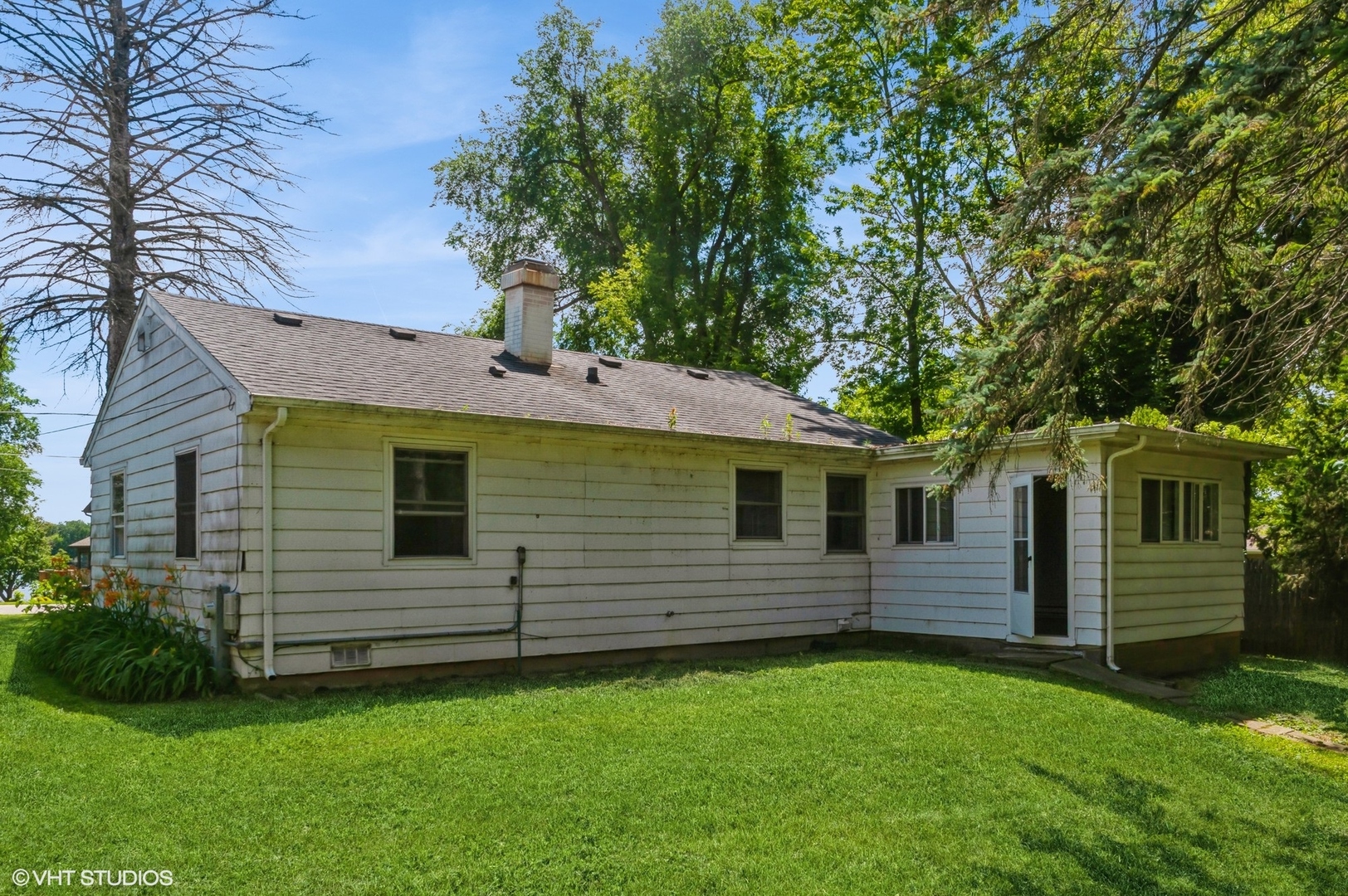 110 Lakewood Drive