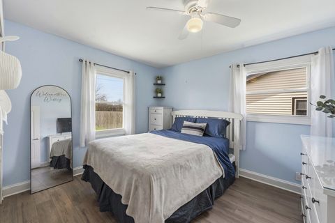 Tiny photo for 441 Walnut Lane, Elk Grove Village, IL 60007 (MLS # 12611910)