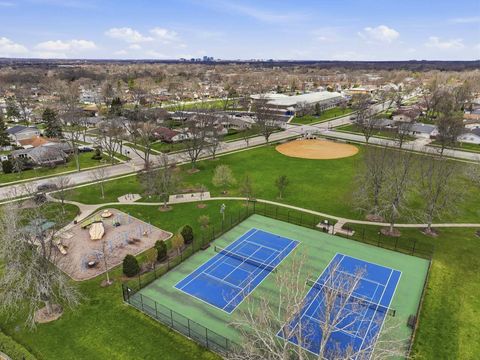 Tiny photo for 441 Walnut Lane, Elk Grove Village, IL 60007 (MLS # 12611910)