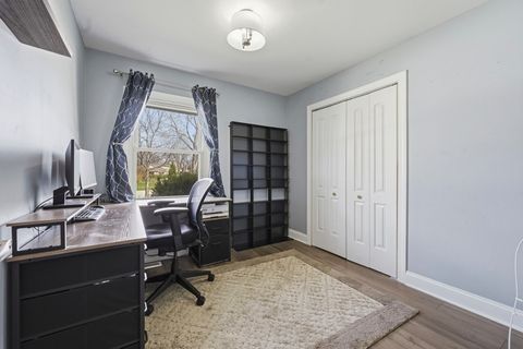 Tiny photo for 441 Walnut Lane, Elk Grove Village, IL 60007 (MLS # 12611910)