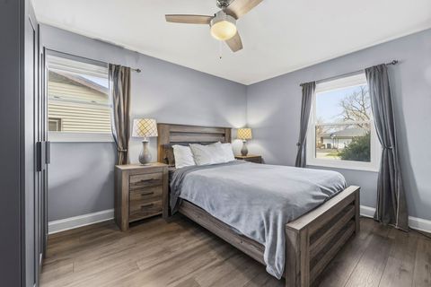 Tiny photo for 441 Walnut Lane, Elk Grove Village, IL 60007 (MLS # 12611910)