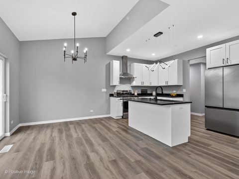 Tiny photo for 1390 N Merrimac Lane, Hanover Park, IL 60133 (MLS # 12542973)