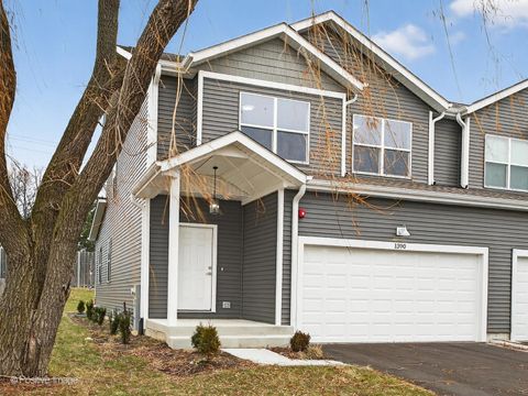 Tiny photo for 1390 N Merrimac Lane, Hanover Park, IL 60133 (MLS # 12542973)
