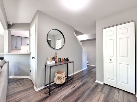 Tiny photo for 730 Hamilton Circle, Schaumburg, IL 60194 (MLS # 12533949)