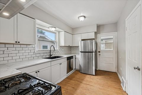 Tiny photo for 2016 S 10th Avenue, Maywood, IL 60153 (MLS # 12493884)