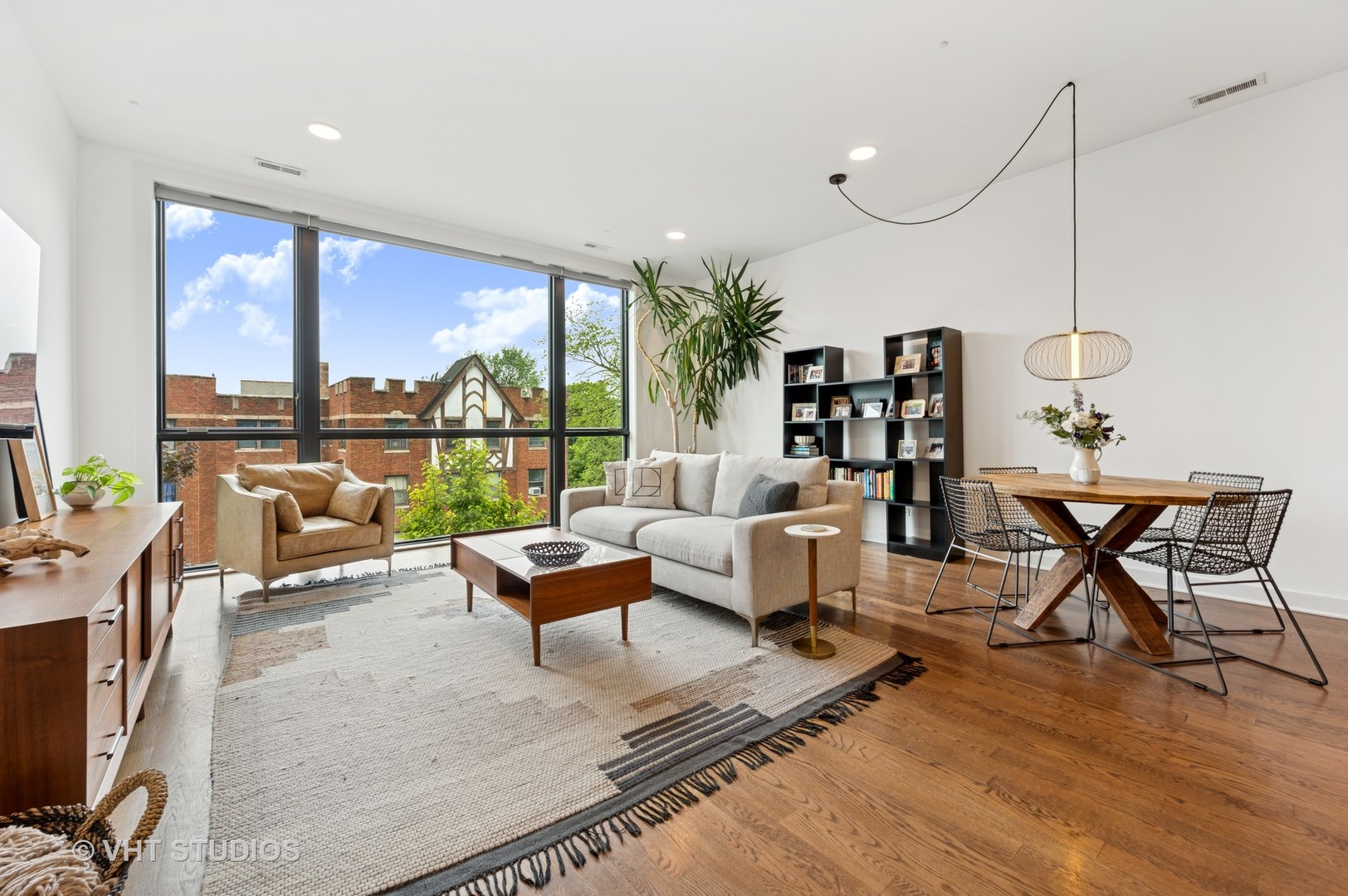 2125 N Mozart Street 3
