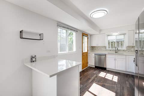 Tiny photo for 1721 N wilshire Drive, Arlington Heights, IL 60004 (MLS # 12697233)