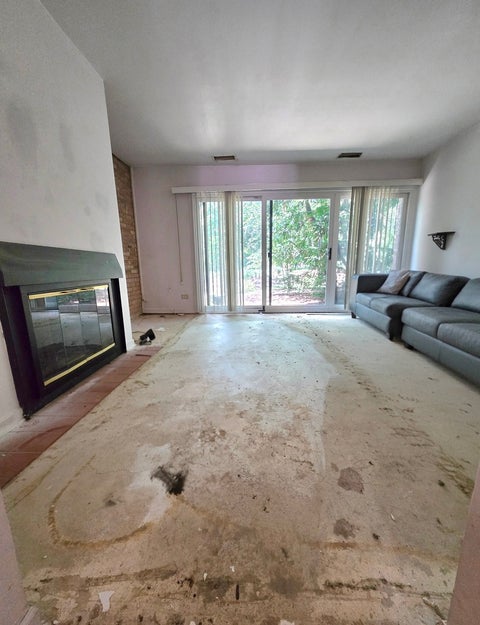 Tiny photo for 5921 Meadow Drive #156-F, Lisle, IL 60532 (MLS # 12689342)