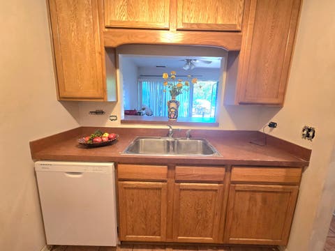 Tiny photo for 5921 Meadow Drive #156-F, Lisle, IL 60532 (MLS # 12689342)