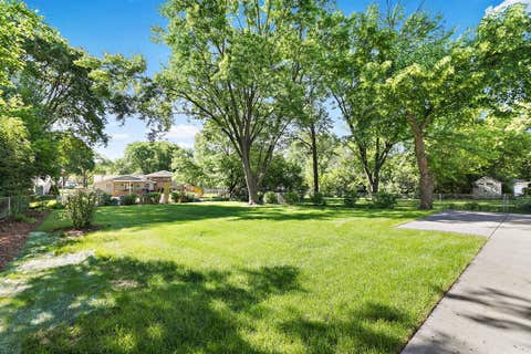 Tiny photo for 1005 Carlton Lane, Schaumburg, IL 60193 (MLS # 12686098)