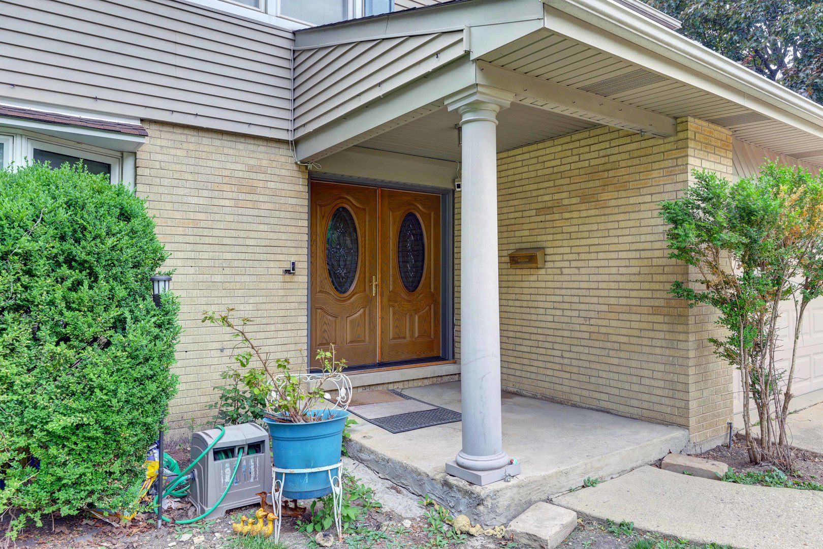 1423 S Cypress Drive