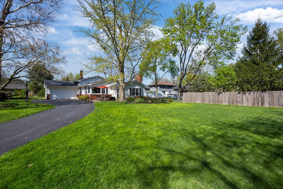 927 Holly Court