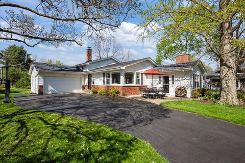 927 Holly Court Deerfield IL 60015