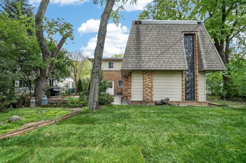 Tiny photo for 208 Pine Street, Deerfield, IL 60015 (MLS # 12651880)