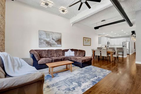 Tiny photo for 1235 W George Street #110, Chicago, IL 60657 (MLS # 12613053)