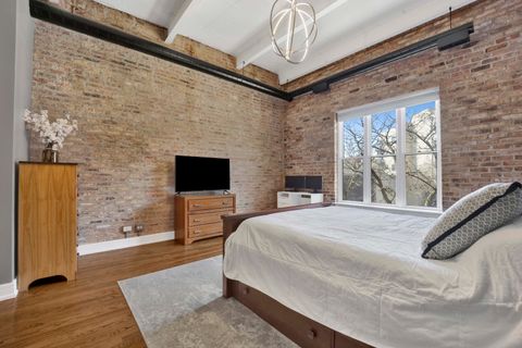 Tiny photo for 1235 W George Street #110, Chicago, IL 60657 (MLS # 12613053)