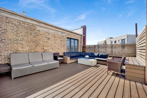 Tiny photo for 1235 W George Street #110, Chicago, IL 60657 (MLS # 12613053)
