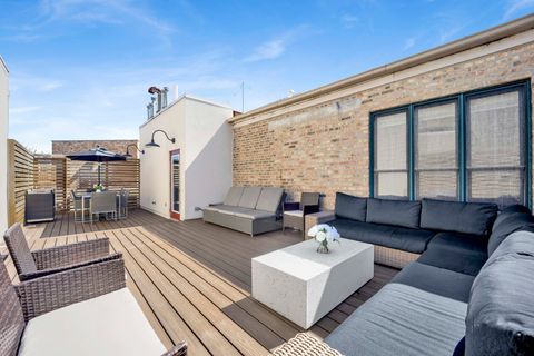 Tiny photo for 1235 W George Street #110, Chicago, IL 60657 (MLS # 12613053)