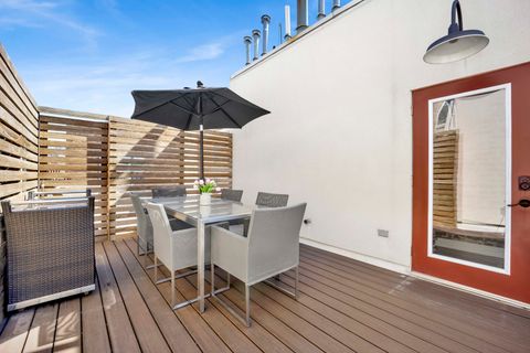 Tiny photo for 1235 W George Street #110, Chicago, IL 60657 (MLS # 12613053)