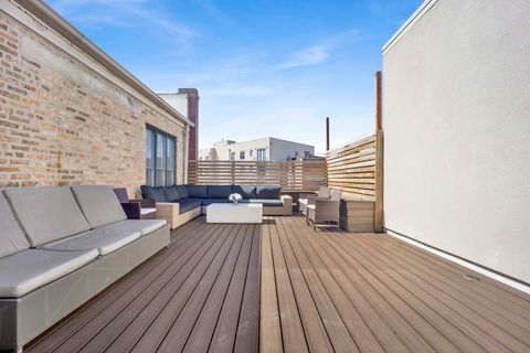 Tiny photo for 1235 W George Street #110, Chicago, IL 60657 (MLS # 12613053)